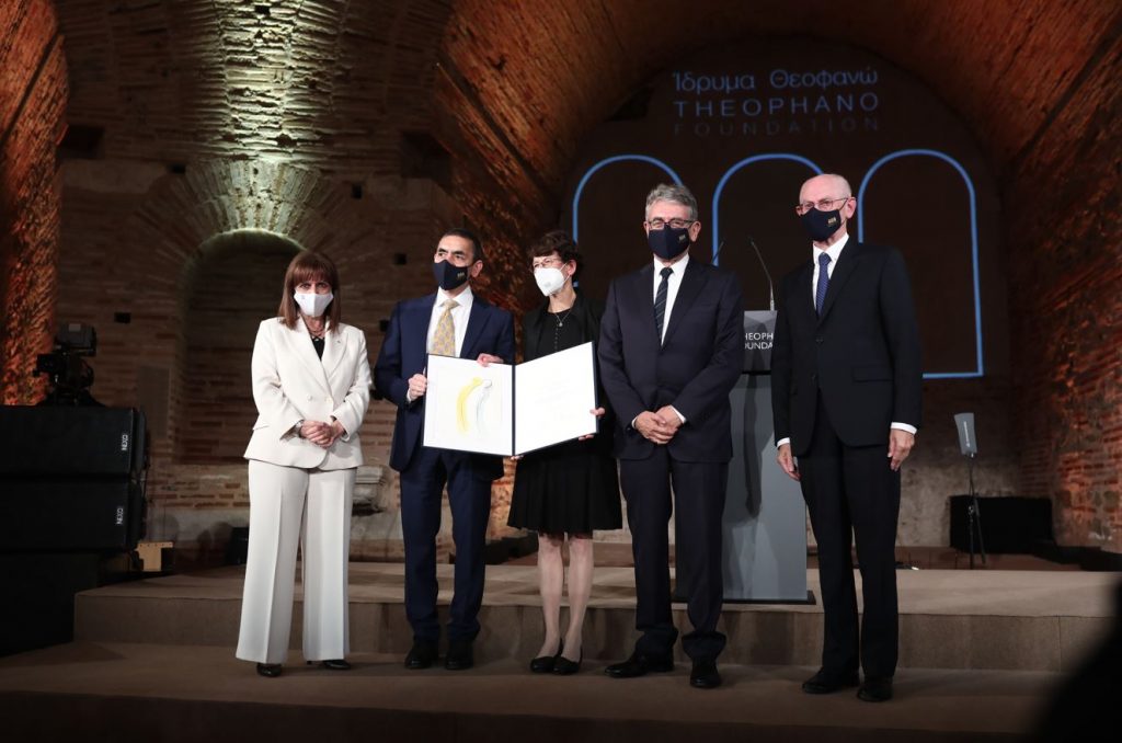 «Μην το περιμένετε αυτό…»: Τότε προβλέπει ο δημιουργός του εμβολίου της Pfizer ότι θα τελειώσει ο κορωνοϊός