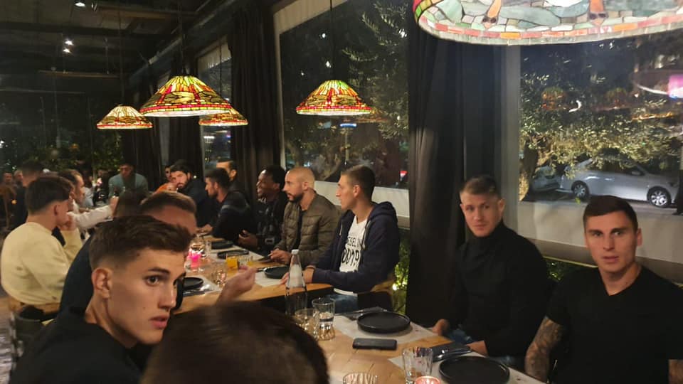 Έκανε το τραπέζι ο Σιμόες – Παρών και ο Μελισσανίδης!