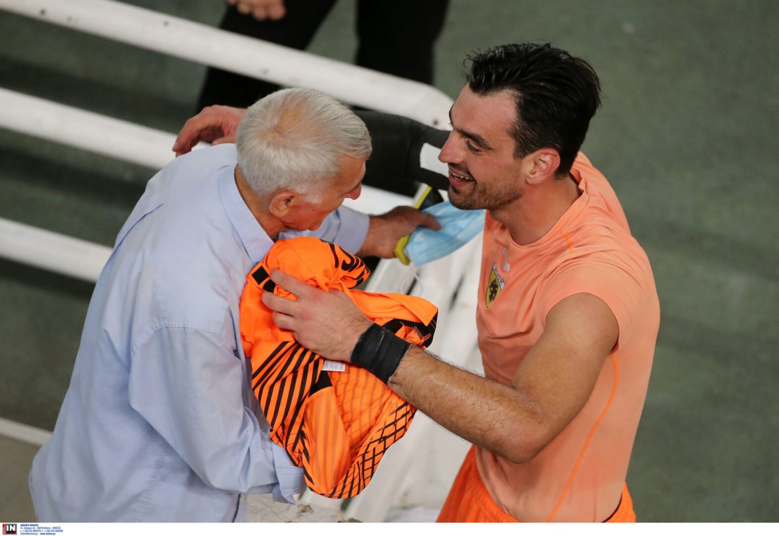 O Σεραφείδης κάτω από τον πυλώνα του στην Αγιά Σοφιά – Opap Arena (pic)