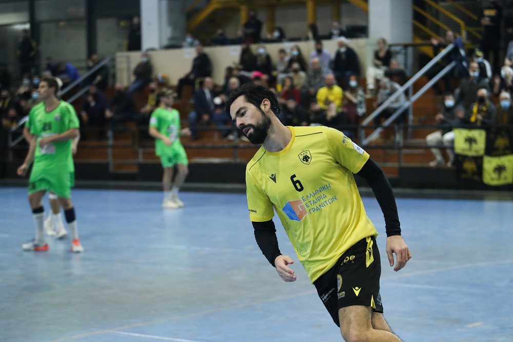 Τζηράς: «Κοιτάμε μόνο τη νίκη και αυτό θα συνεχίσουμε να κάνουμε»