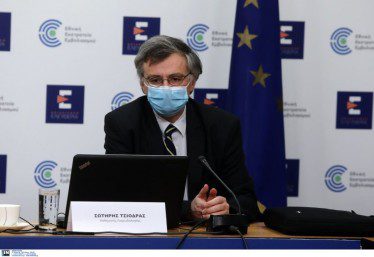 Τσιόδρας: Να εμβολιαστούν όσοι νόσησαν με κορονοϊό γιατί θα ξανακολλήσουν