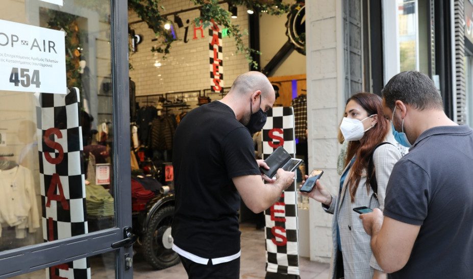 Μήνυμα Πλεύρη σε ανεμβολίαστους: Θα πάμε και σε νέους περιορισμούς αν χρειαστεί – Τα σενάρια