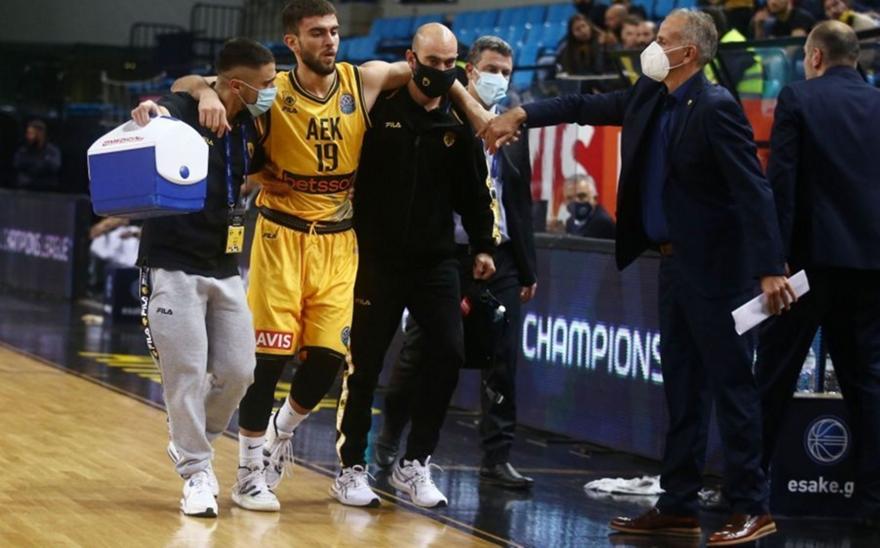 Κάκωση αριστερής ποδοκνημικής o Καρλής