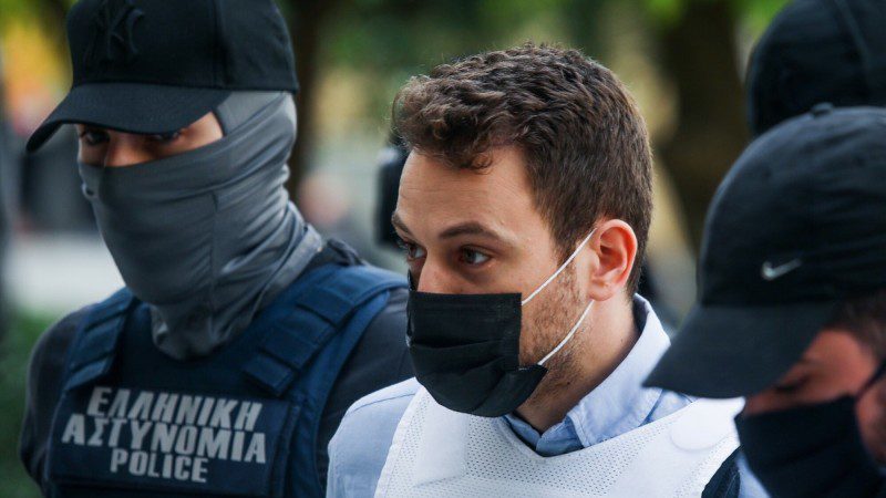 Αγγελική Νικολούλη σε Μπάμπη Αναγνωστόπουλο για το τρίτο πρόσωπο: «Να σου φρεσκάρω εγώ τη μνήμη αγόρι μου» (vid)
