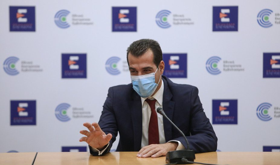 Πλεύρης: Με Rapid test σε λιανεμπόριο, τράπεζες, κομμωτήρια οι ανεμβολίαστοι-Τα μέτρα που ισχύουν