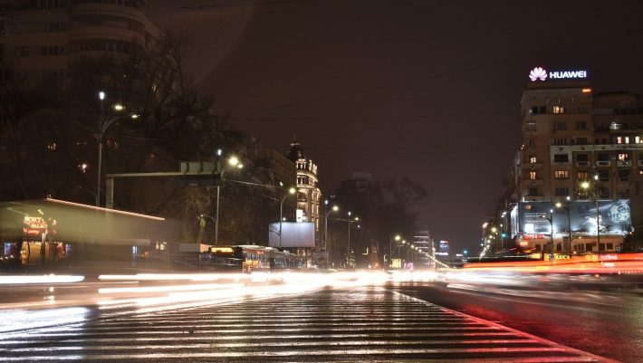 Απαγόρευση κυκλοφορίας 22:00-06:00: Η πρώτη ευρωπαϊκή χώρα που την επαναφέρει δείχνει τι έρχεται