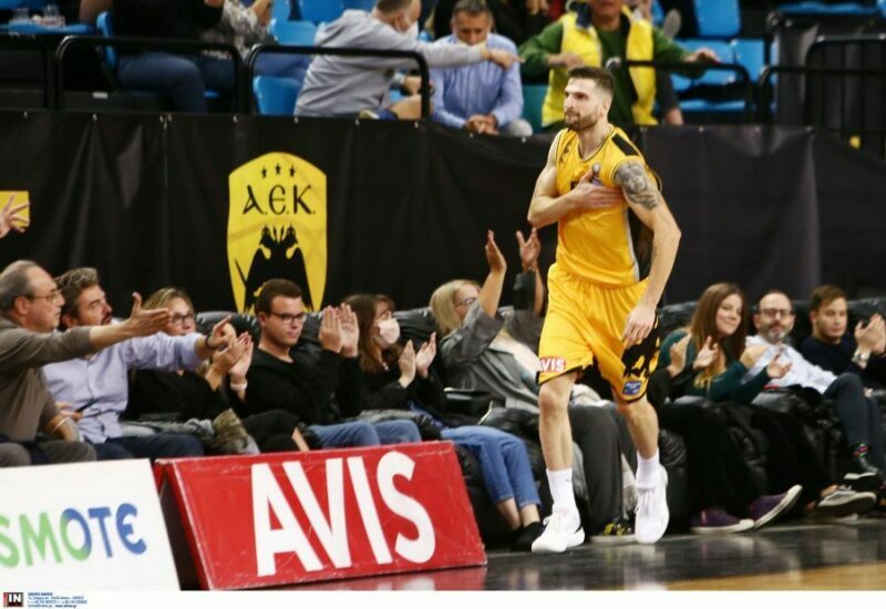 Να αντιστρέψει το κλίμα κόντρα στον Κολοσσό