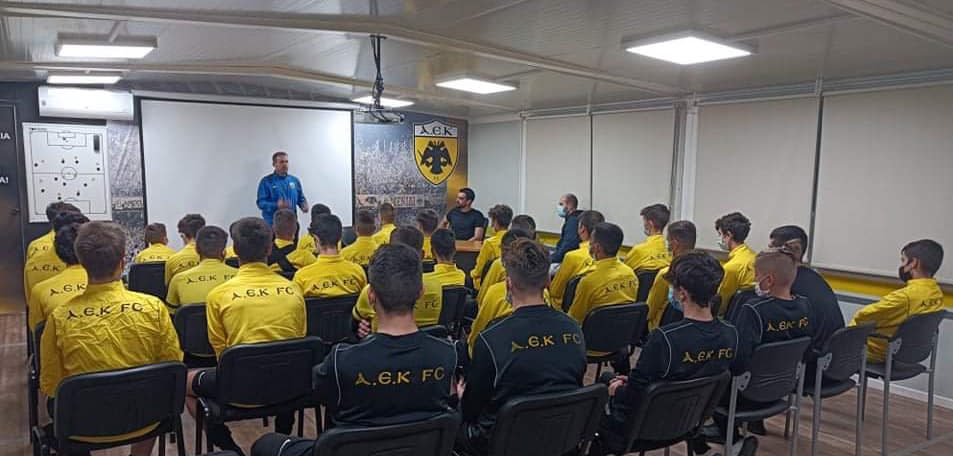 Ο Τσιντώτας μίλησε στα παιδιά της Κ15
