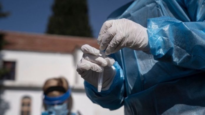Κορονοϊός: Εκτόξευση κρουσμάτων με 21.657 νέα, 635 διασωληνωμένους και 60 νέους καταγεγραμμένους θανάτους