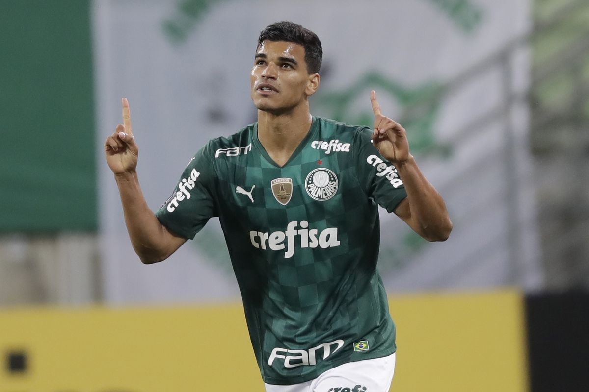 Ο αθλητικός διευθυντής της Νις, Ζιλιέν Φουρνιέ: «Καμία ενόχληση από την ΑΕΚ για Μπαρμπόσα»