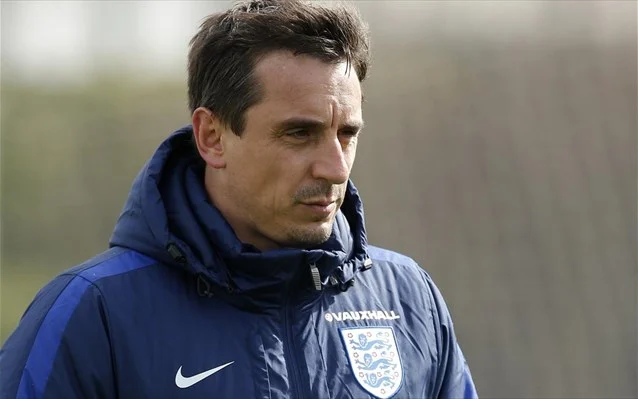 Nέβιλ: «Η αδιαφορία του Ρονάλντο θυμίζει πλαστική σακούλα που την παίρνει ο αέρας»