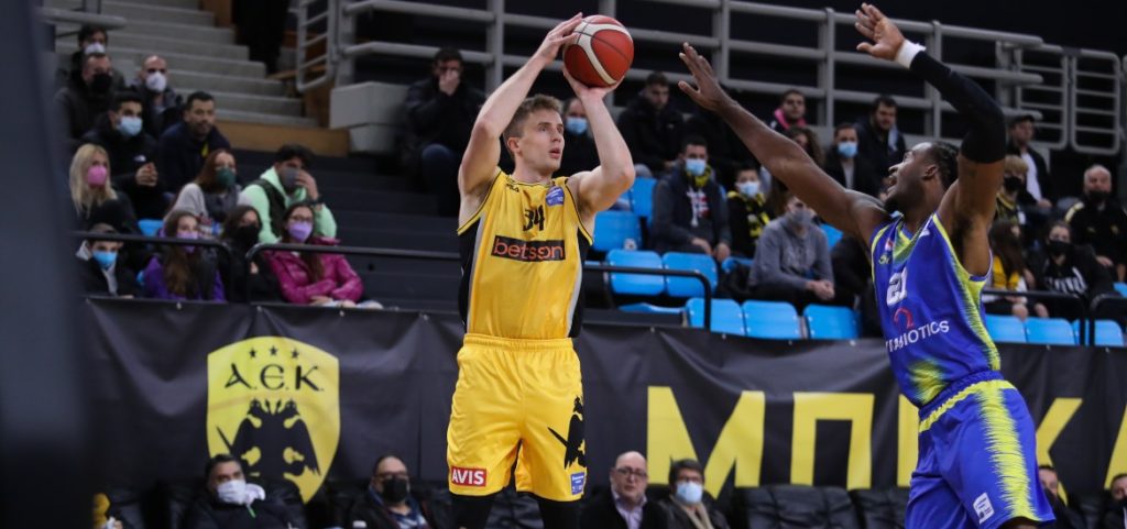 Ύμνοι Χάμερ για ΑΕΚ: «Ήταν η σωτηρία για την ψυχική υγεία και την καριέρα μου»