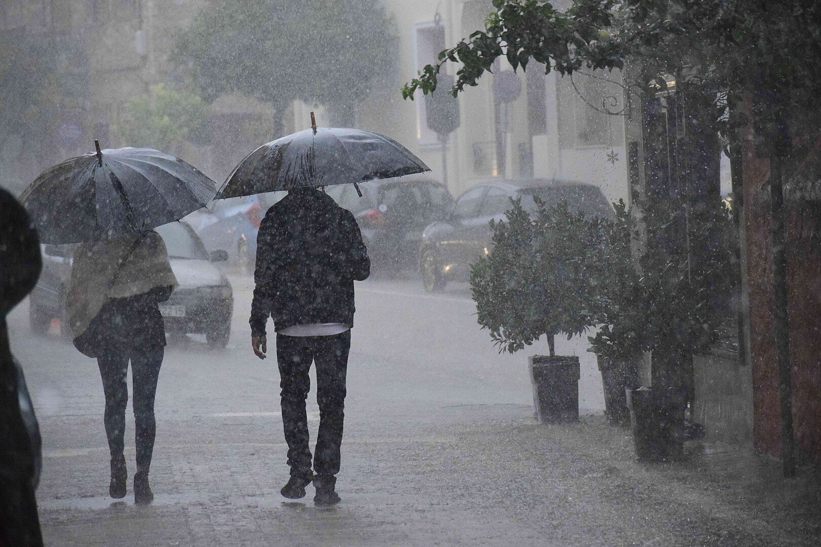 Καιρός 18/4: Με βροχές και κρύο ξεκινάει η Μεγάλη Εβδομάδα