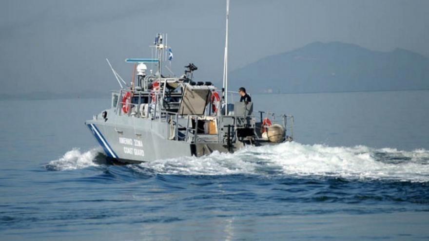 Ναυάγιο-Πάρος: Συνελήφθησαν τρία άτομα για παράνομη μεταφορά μεταναστών