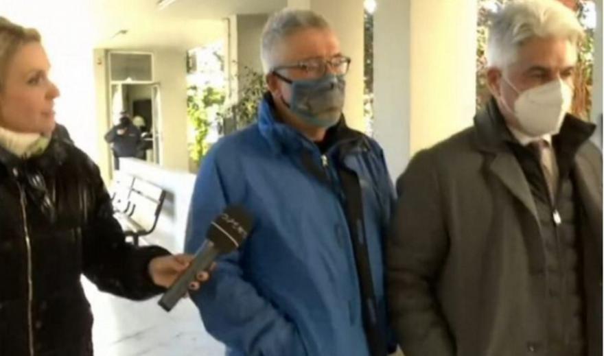 «Έχω κατεβάσει τα ροζ βίντεο εδώ και χρόνια» λέει ο Παναγιωτόπουλος – Χριστούγεννα στα κρατητήρια