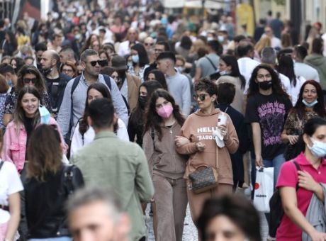 «Μαύρο» ρεκόρ με 130 θανάτους – 5.736 κρούσματα και 700 διασωληνωμένοι