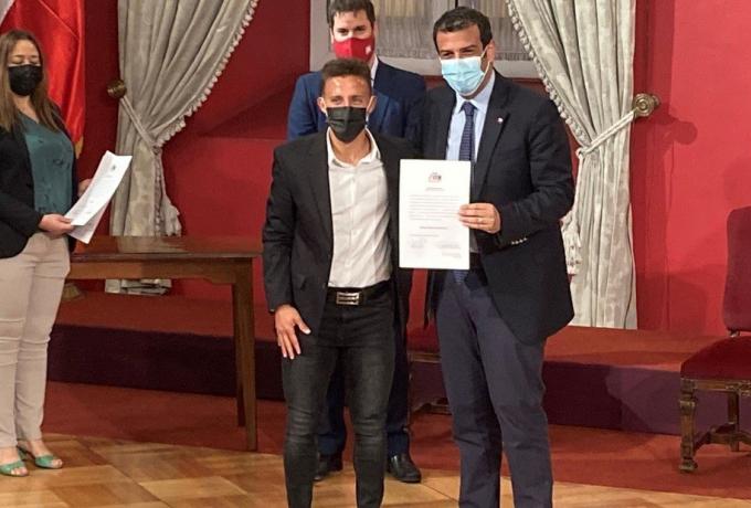 Απέκτησε την Χιλιανή υπηκοότητα ο Μπουονανότε (vid)