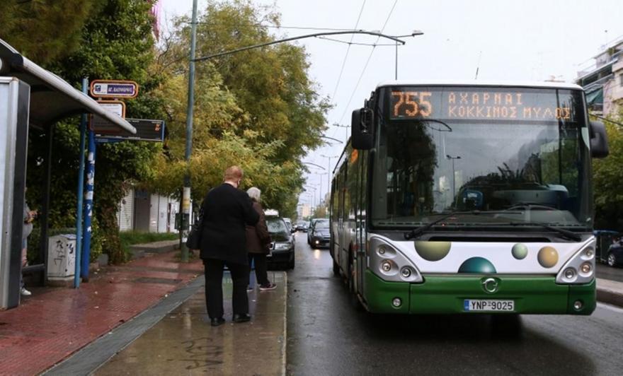 Επανακυκλοφορούν την Τετάρτη λεωφορεία και τρόλει: Αναλυτικά το πώς θα κινηθούν τα ΜΜΜ