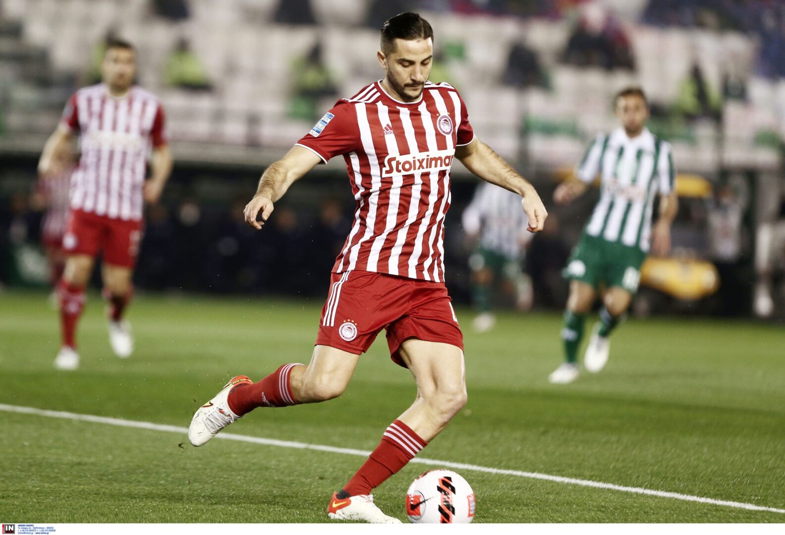 Ολυμπιακός: Ατύχημα με Κώστα Μανωλά και Τόμας Βατσλίκ – Με ράμματα στο νοσοκομείο ο Τσέχος