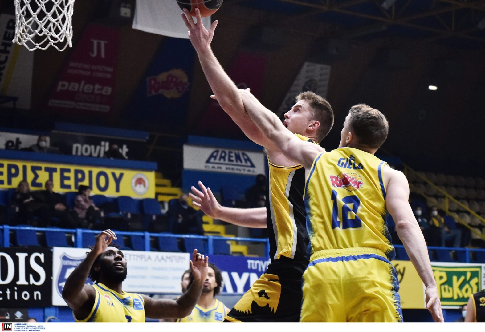 Basketleague: Ήττα-ντροπή στο Περιστέρι για την ΑΕΚ(101-81)