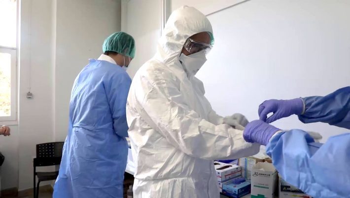 Αν το νιώσεις, μάλλον νοσείς: Το περίεργο σύμπτωμα της Όμικρον που οι επιστήμονες δεν μπορούν να εξηγήσουν ακόμα