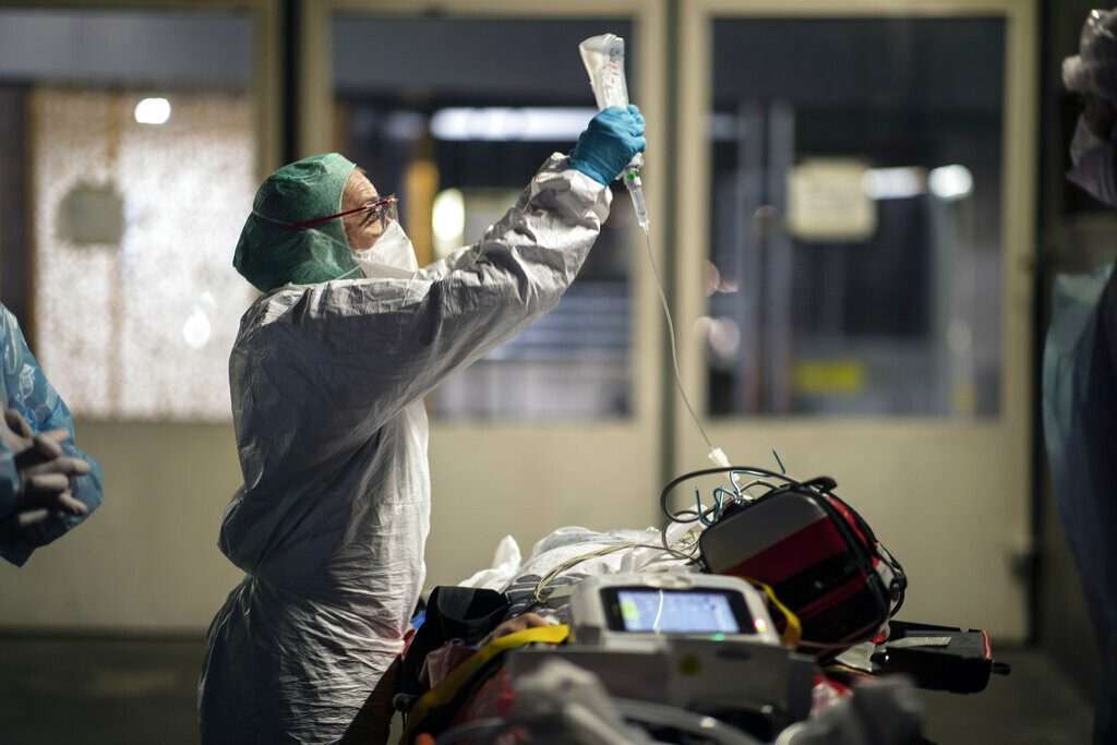 Κορονοϊός: Ανακοινώθηκαν 37.676 νέα κρούσματα, 634 διασωληνωμένοι και 65 νέοι θάνατοι