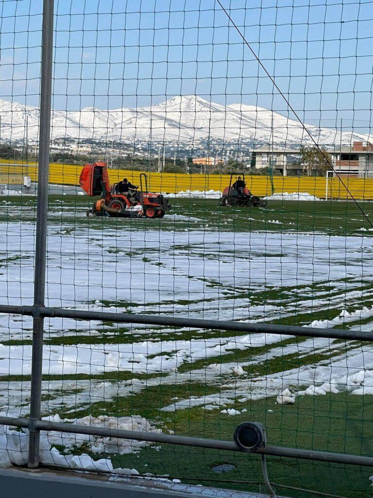 ΑΕΚ: Καθάρισε όλο το γήπεδο από το χιόνι – Κανονικά η σημερινή προπόνηση