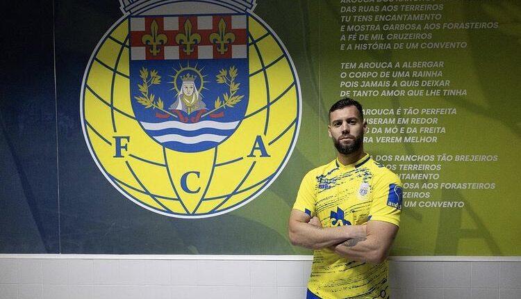 Επίσημο: Υπέγραψε στην Αρούκα ο Σιμάο