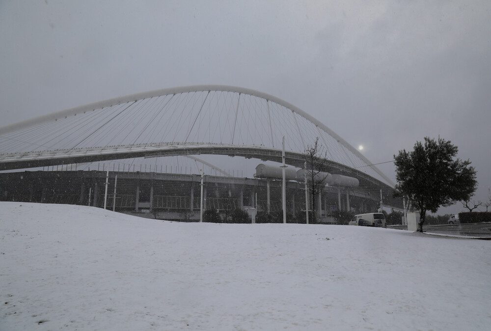 ΟΑΚΑ: Δυνατότητα φιλοξενίας για όποιον έχει ανάγκη – Κατέβηκε το cube στο κλειστό!