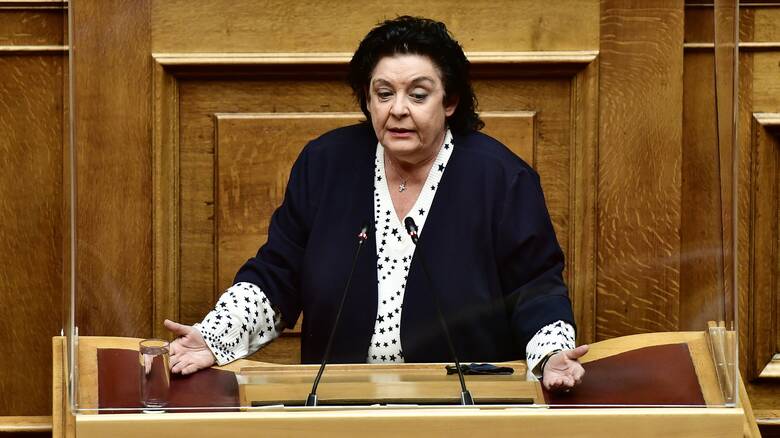 Κανέλλη: «Οι μάσκες που μας μοιράσατε είναι τούρκικες»