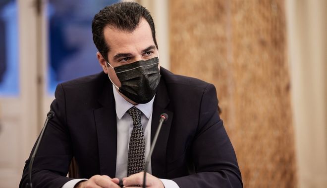 Πλεύρης: Ακόμη 9.700 θετικά σελφ τεστ σε μαθητές και εκπαιδευτικούς