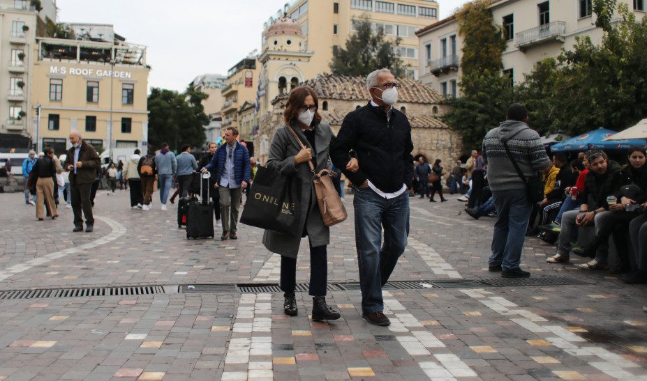 Κορωνοϊός: Προς νέο «μαύρο» ρεκόρ κρουσμάτων σήμερα στη σκιά της Όμικρον
