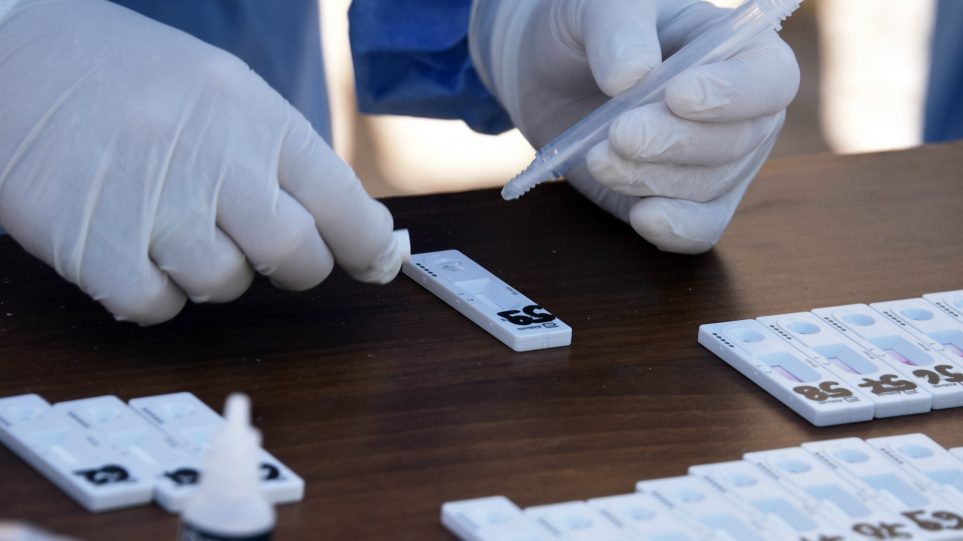 ΕΟΔΥ: Δωρεάν rapid tests σήμερα 14/1 σε 156 σημεία της χώρας
