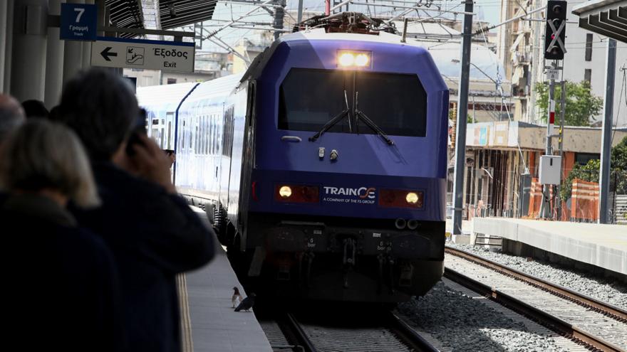 Σύγκρουση τρένων με τραυματίες στη Λιβαδειά