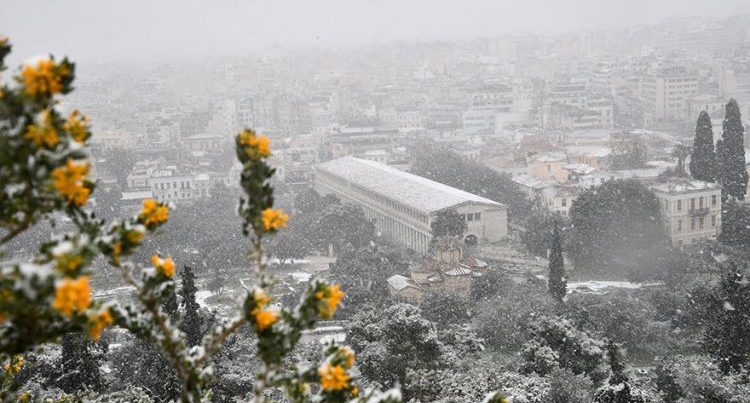Καιρός: Σφοδρές χιονοπτώσεις και παγετός σήμερα Τρίτη (25/1)
