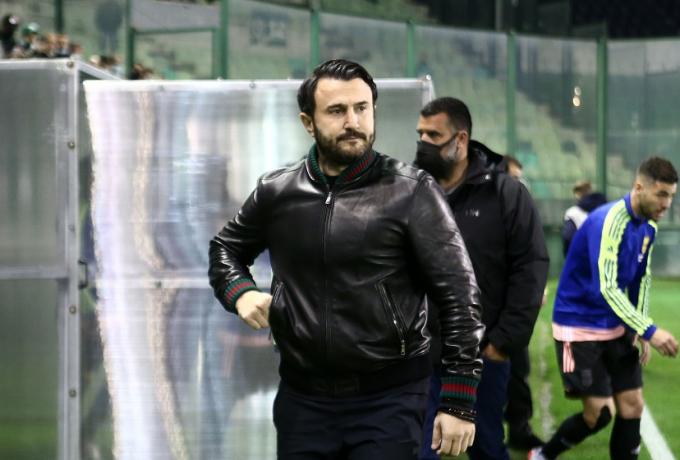 Παναθηναϊκός-Άρης: Έβραζε ο κόσμος με Καρυπίδη και… Πειραιά, απάντησε στο τέλος ο ισχυρός άνδρας του Άρη