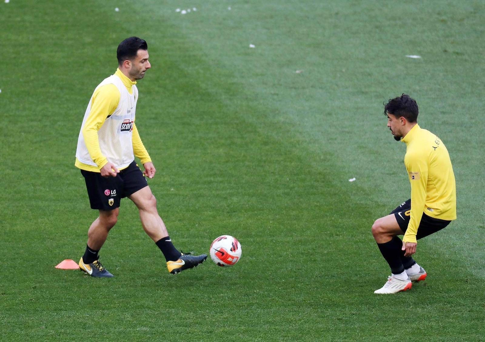 ΑΕΚ: Σε ποιους αγώνες εκτίουν Σιμόες και Τζαβέλλας