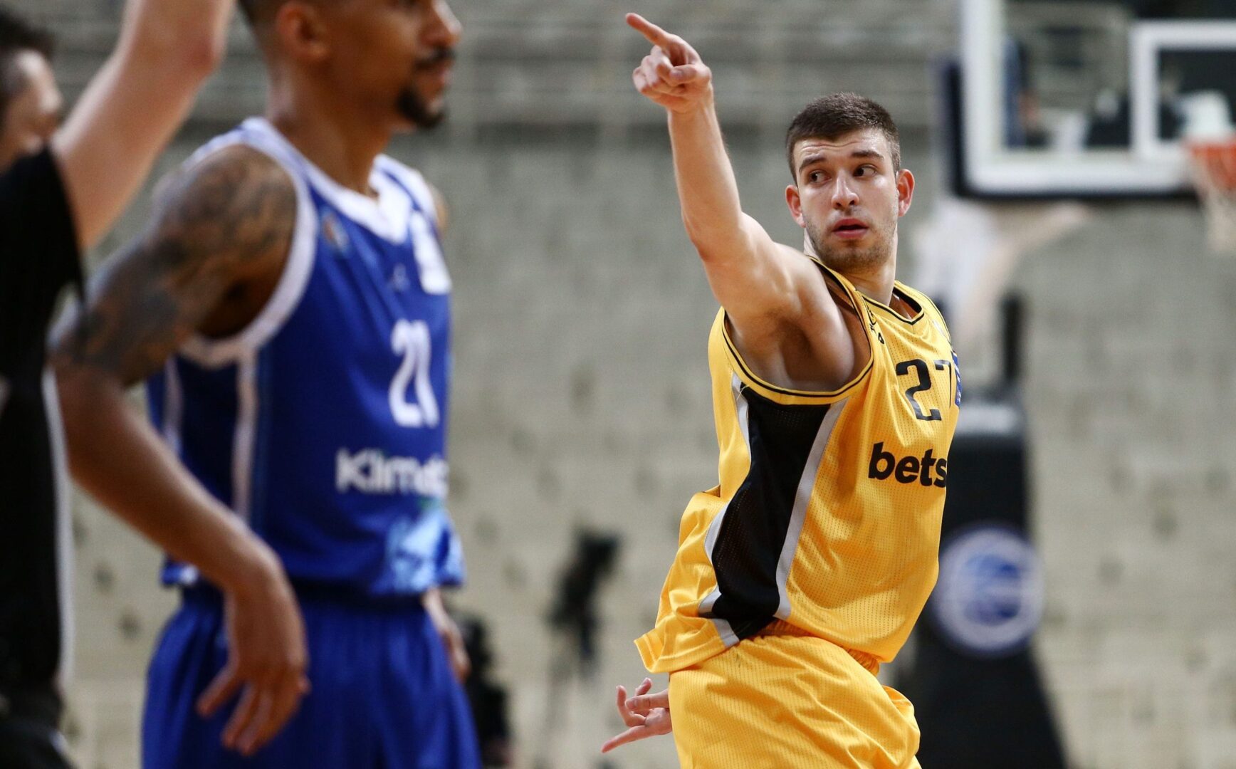 Yποψήφιος για την Εθνική Ελλάδος ο Ρογκαβόπουλος