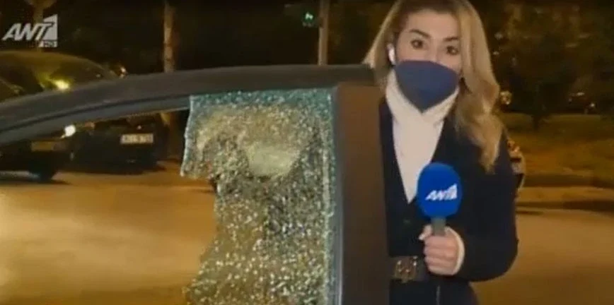 Έσπασαν αυτοκίνητο συνεργείου του ΑΝΤ1 on air για να κλέψουν μια τσάντα