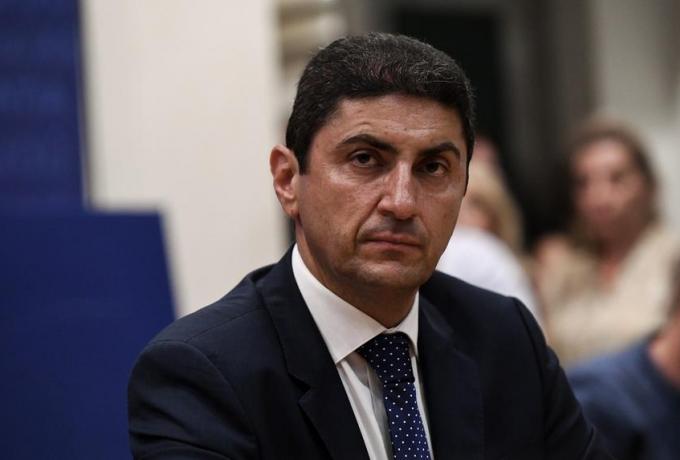 Αυγενάκης: «Έχω προτείνει το Ηράκλειο για το Μουντιάλ 2030»