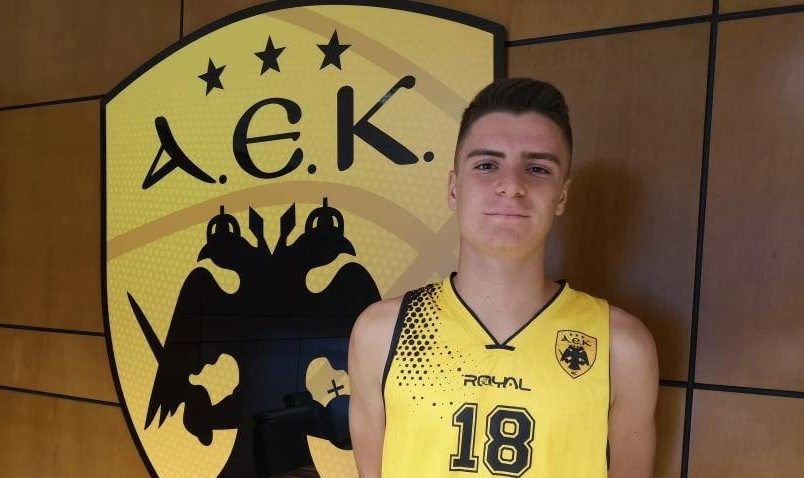 Νέα ατυχία στην ΑΕΚ: Χειρουργείται στο δάχτυλο ο Σαξιώνης