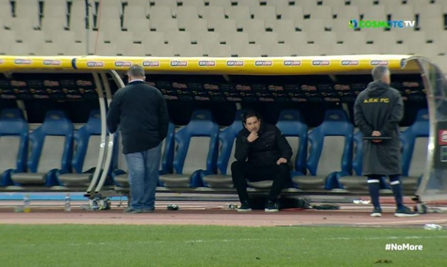 Έμεινε αποσβολωμένος στον πάγκο μετά τη λήξη του ματς ο Γιαννίκης! (Pic)