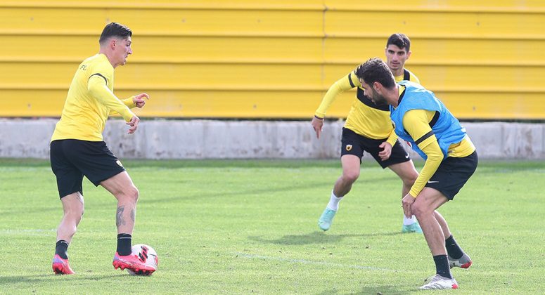 ΑΕΚ: Χωρίς Μισελέν, Στάνκοβιτς και Γαλανόπουλο η σημερινή προπόνηση