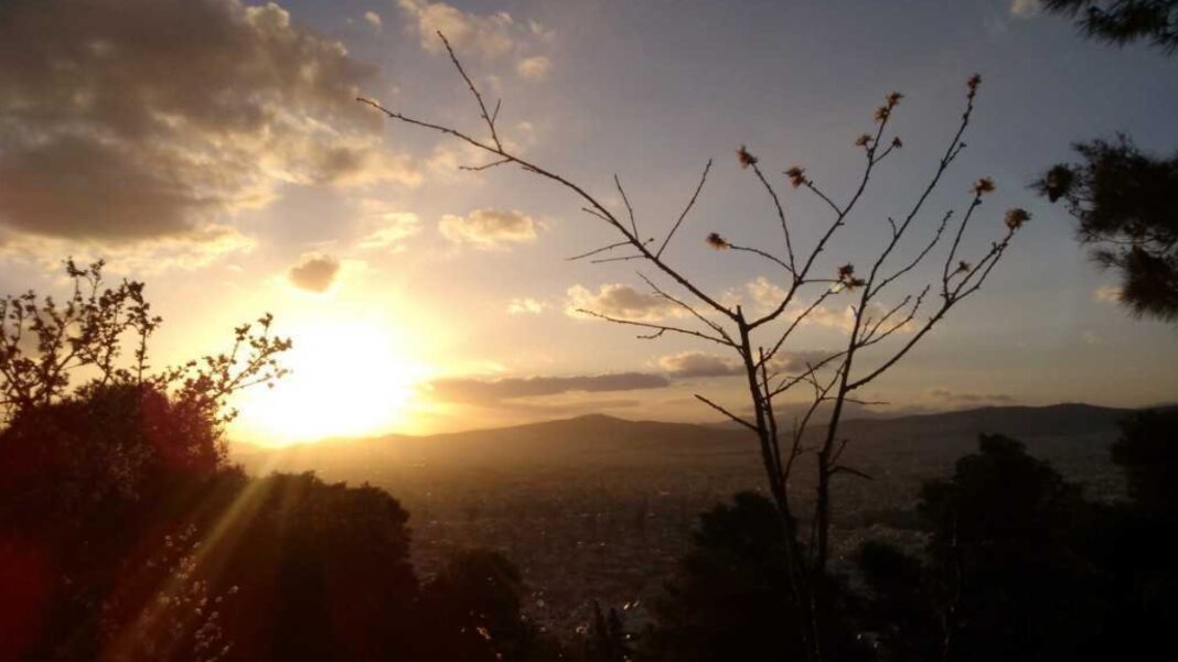 Αίθριος ο καιρός σήμερα με λίγες τοπικές νεφώσεις – Αναλυτική πρόγνωση