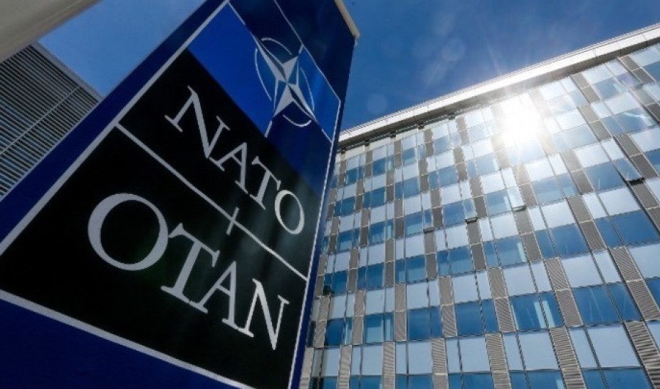 ΝΑΤΟ: Η Ρωσία ετοιμάζει πρόσχημα για να εισβάλει στην Ουκρανία