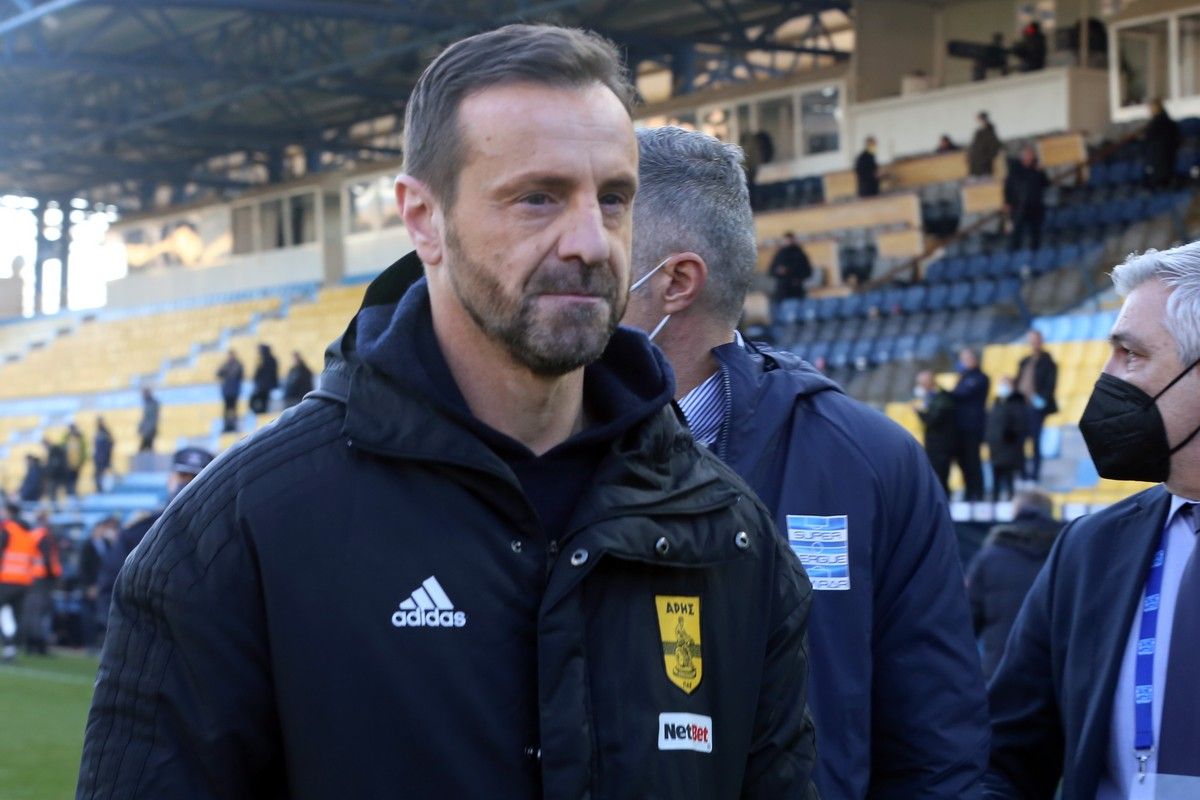 Μάντζιος: «Ιδιαίτερης σημασίας η νίκη απέναντι στην ΑΕΚ»