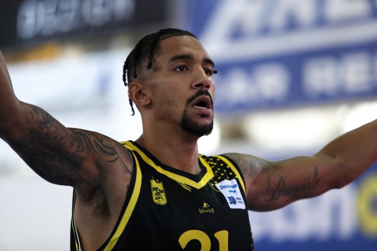 Χάνλαν: «Σοβαροί από το ξεκίνημα, για να έχουμε τον πρώτο λόγο»