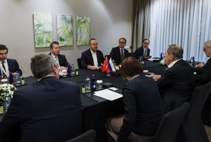 Ουκρανία: Καμία πρόοδος στη συνάντηση στην Αττάλεια – «Συνεχίζεται η στρατιωτική επιχείρηση» (vid)
