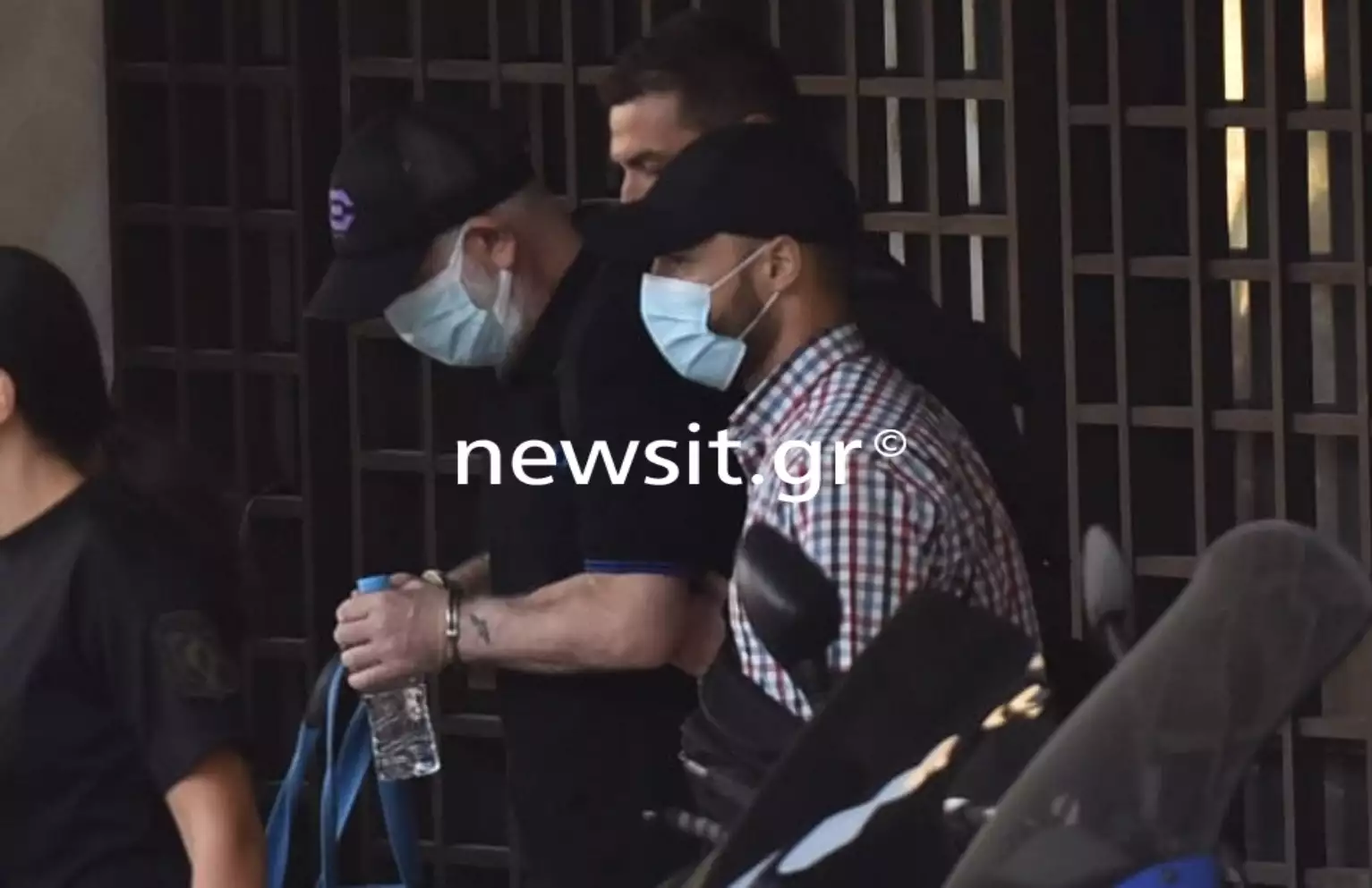 Παρών στο δικαστήριο ο Πέτρος Φιλιππίδης – Συνεχίζεται η δίκη για έναν βιασμό και δύο απόπειρες