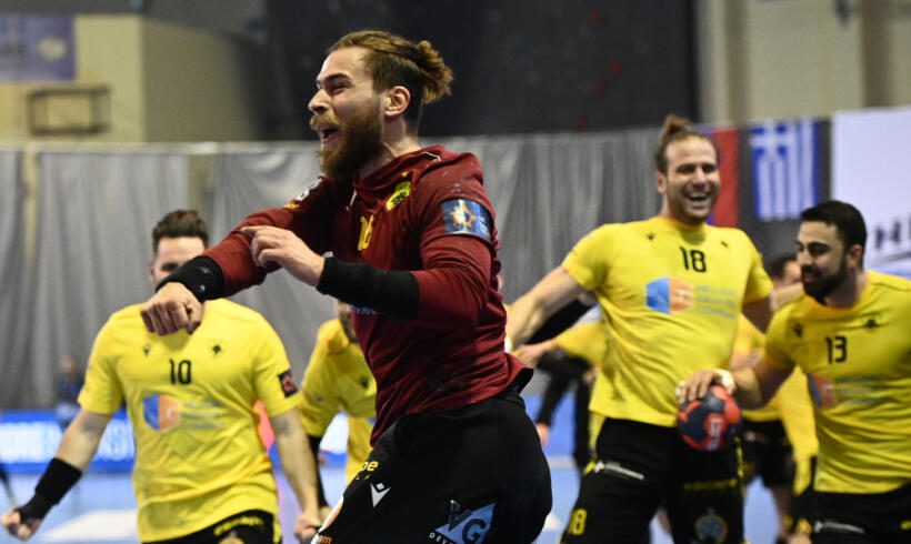 Χάντμπολ: Τούρτα έκπληξη για τα γενέθλια του Μπουκοβίνα μετά τον αγώνα με την Πέλιστερ (vid)